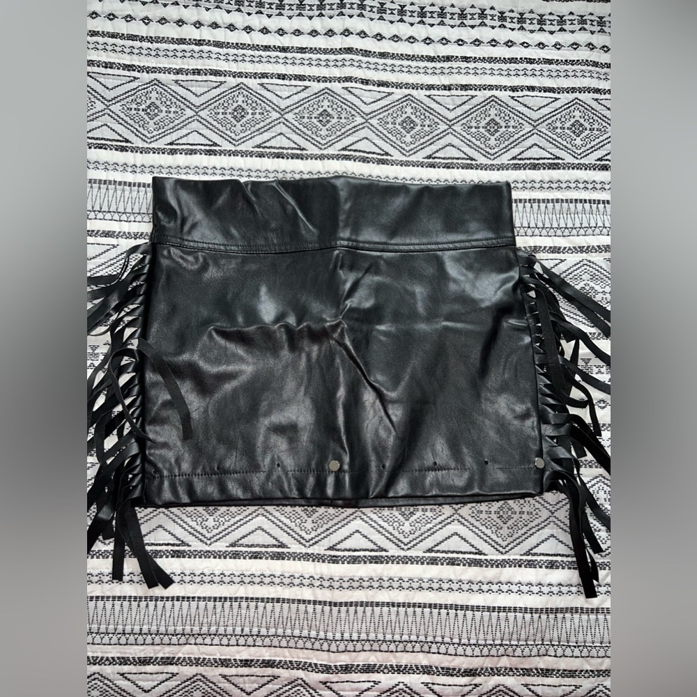 Mini Skirt - Picture 3 of 3